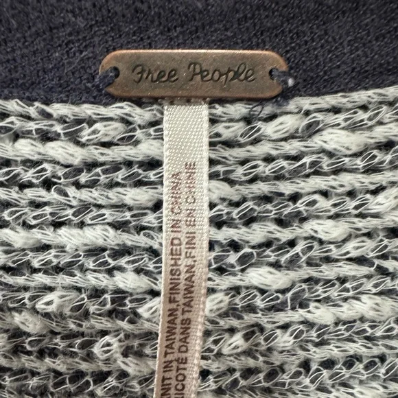 FREE PEOPLE BRIGHT LIGHTS OVERSIZED TUNIC SWEATER - Picture 8 of 11